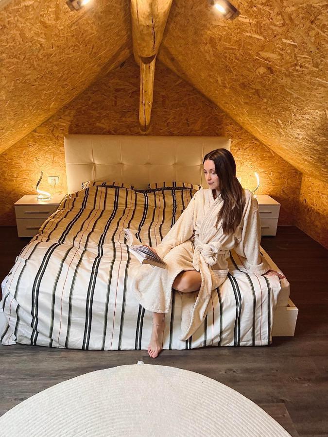 Hiska Ulala Villa Dob Ngoại thất bức ảnh